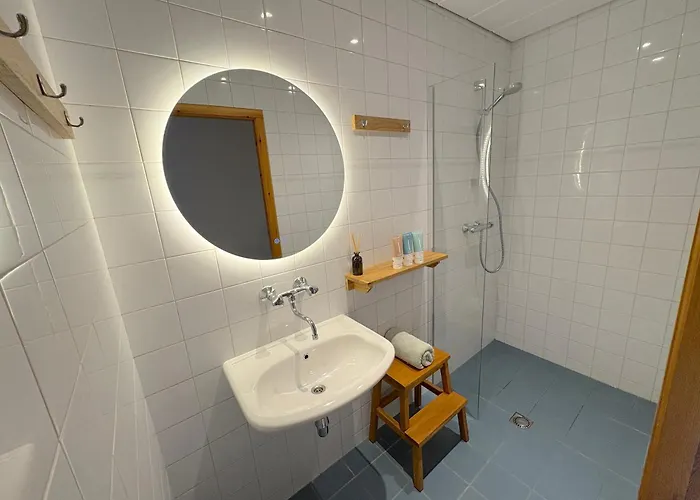 Boutique Tent 'pruum' Op Unieke Plek In Het Met Luxe Bed